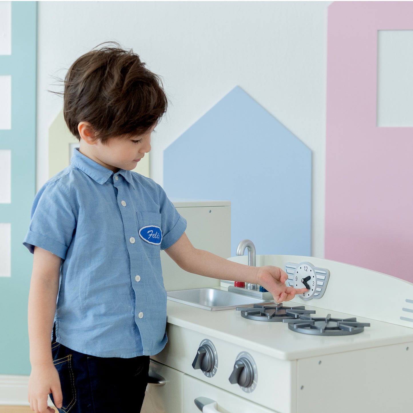 Teamson Kids Interactive White Wooden Play Kitchen
