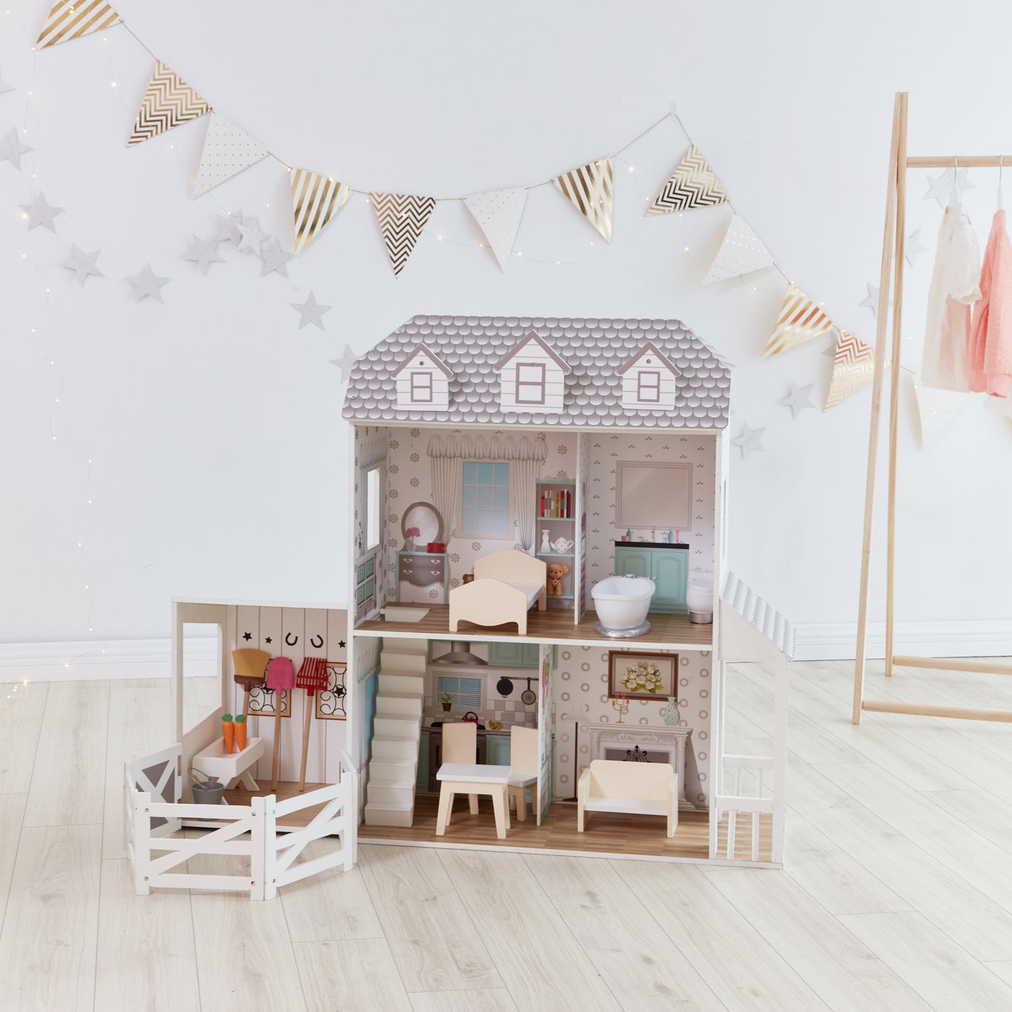 Olivia's Little World Wooden Dolls House & 14 Pcs